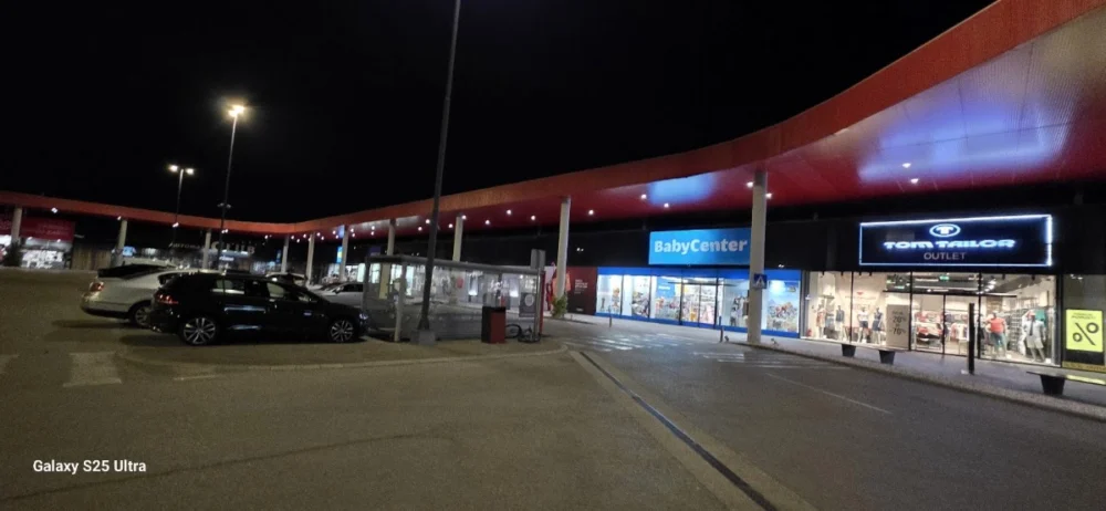 INTERSPAR hipermarket Buzin Supernova